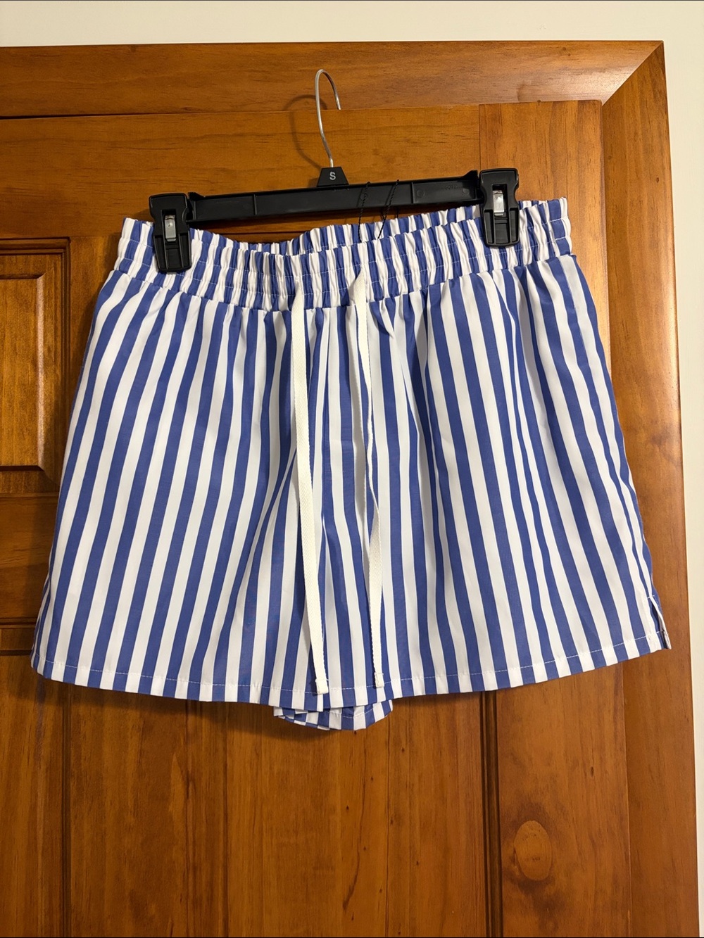 Gianni Bini Blue and White Vertical Stripe Drawstring Skort